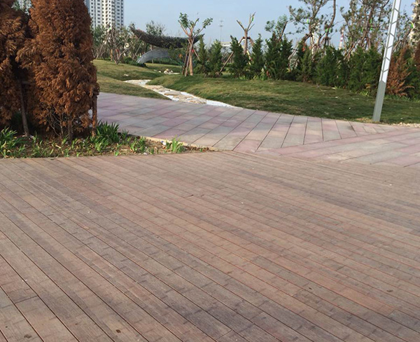 戶外高耐竹地板如何建造