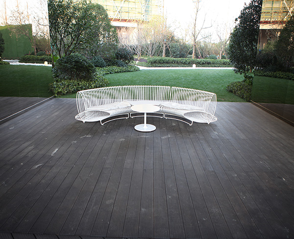 戶外重組竹地板有什么優(yōu)勢