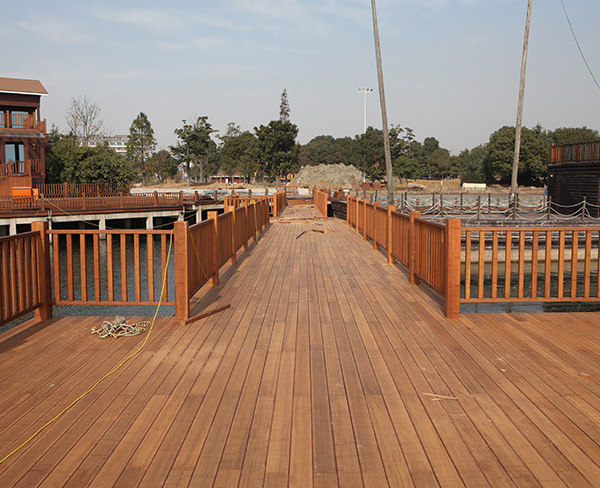 竹木護(hù)欄和扶手板